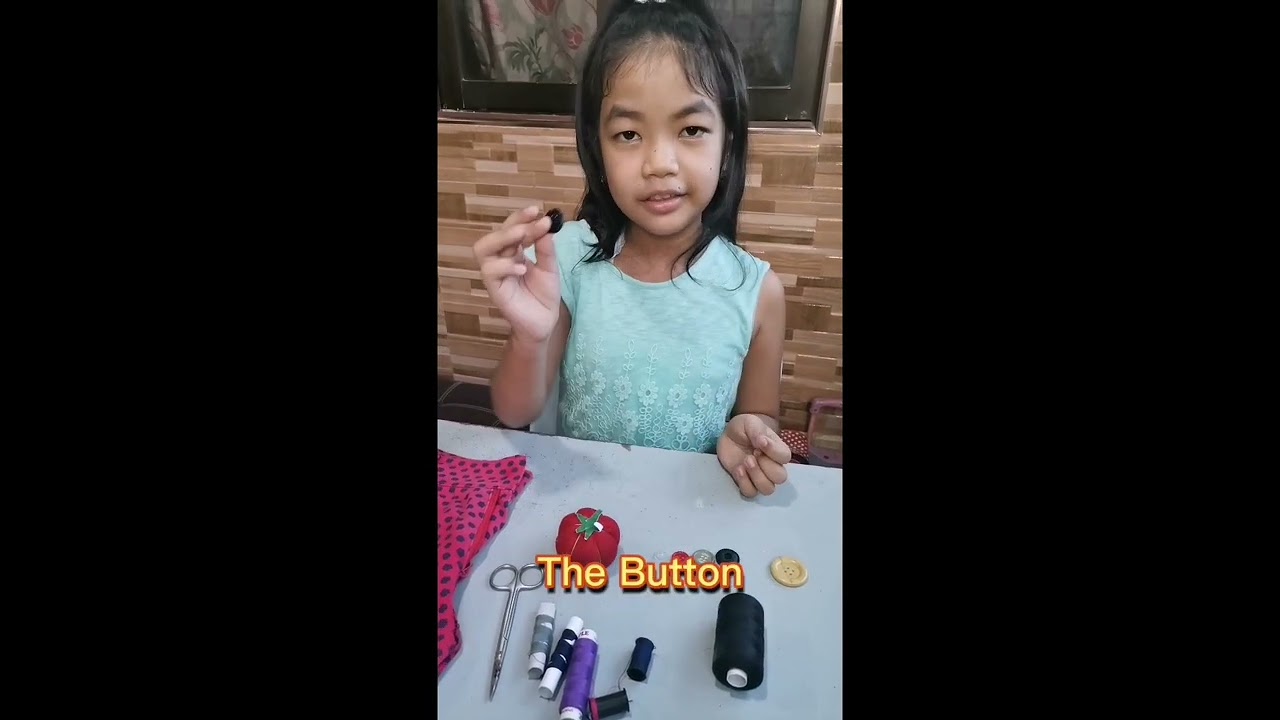 How to sew a button? || Naomi's adventure