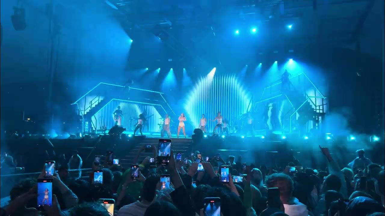 DUA LIPA in Berlin 5.6.2024 - ??? PHYSICAL ??? - live at the Waldbühne ...