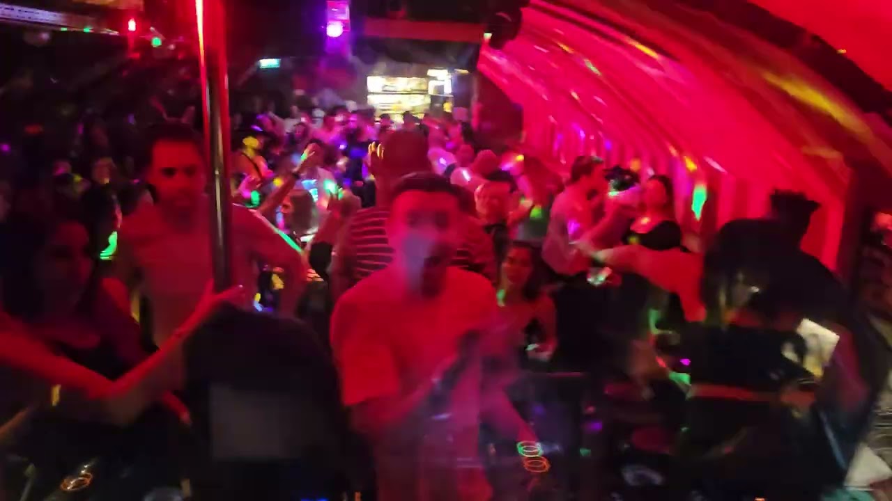 Gabriel Antony Morrisons 2 Retro 2023.08.05 I will Survive