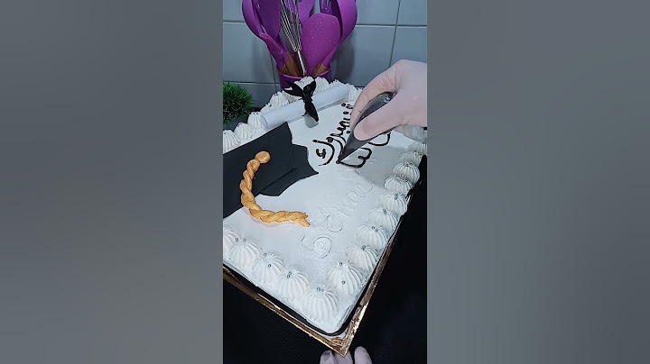 طريقة تزيين كيكة التخرج أو النجاح