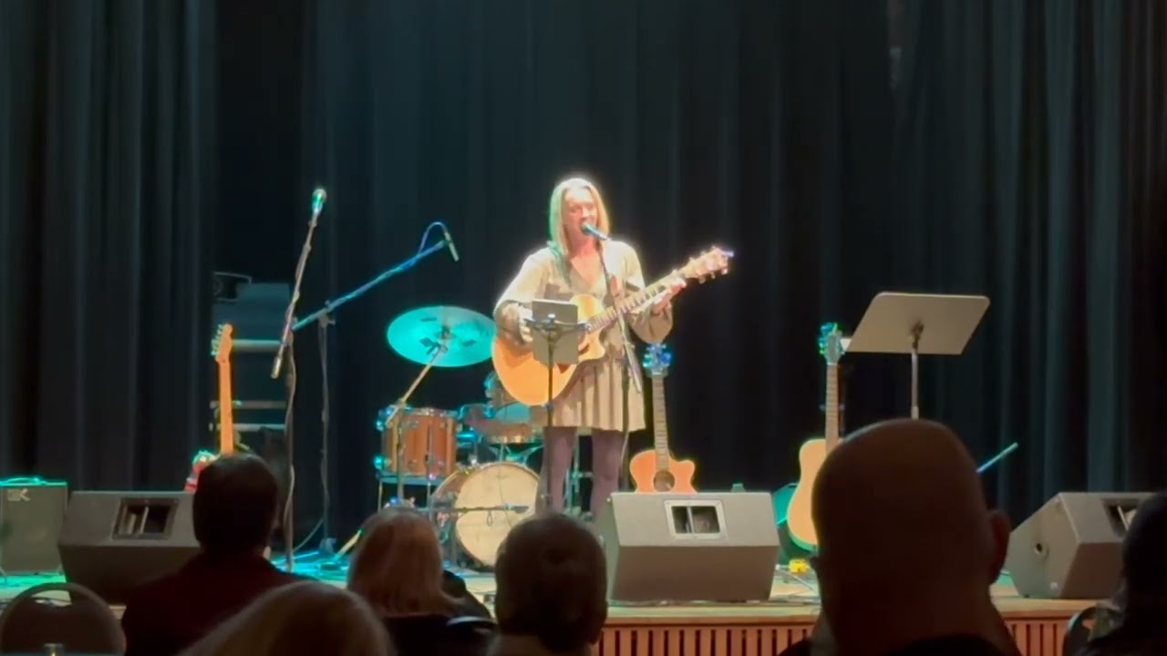 Brenda Andrus originals at 2025 singer/songwriter showcase