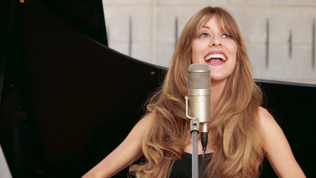 Voglio Vivere Così (1941) - Lieta Naccari (voce) e Matteo Gobbo Trioli (piano)