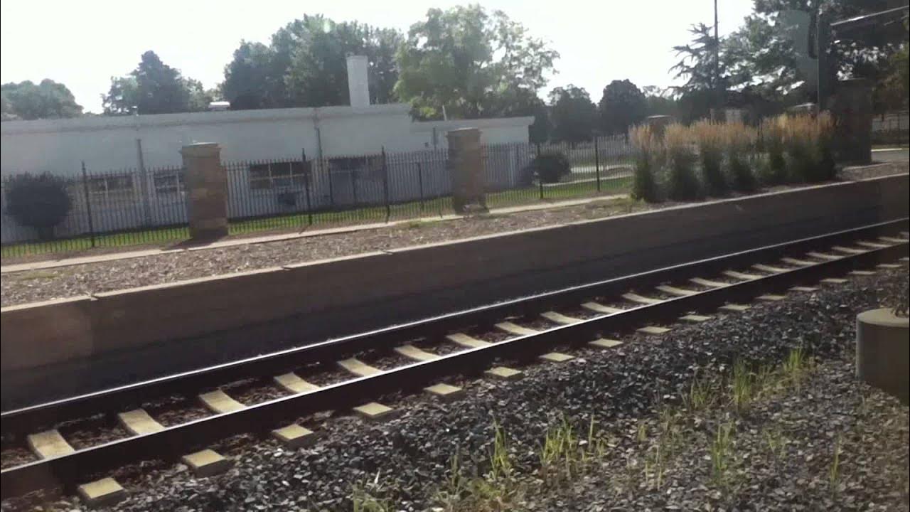 METRO Blue Line Light Rail 50th St/Minnehaha Park Station to 28th Ave