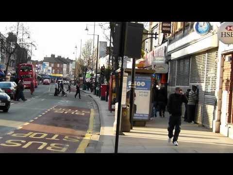 Southall Broadway On A Fine Sunday Afternoon.