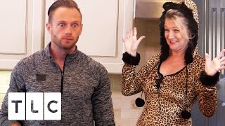 Adam is shocked at Mimi's Halloween Costume | Outdaughtered | S2 Episode 7