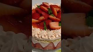 fraisier à la crème diplomate #short #shorts #shortshorts #shortsvideo #shortvideo #cooking #food #