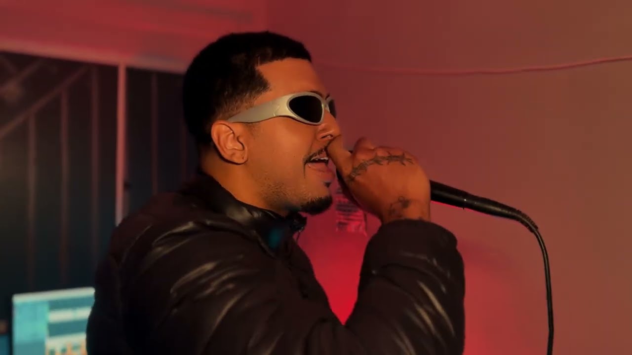 Guarda LUCOFF - PERSONAGEM / MARRENTO DEMAIS / TÔ NO JOGO (CHAPADA REC) su YouTube Guarda LUCOFF - PERSONAGEM / MARRENTO DEMAIS / TÔ NO JOGO (CHAPADA REC) su YouTube