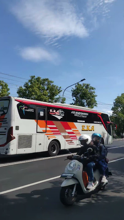 Eka Cepat S7856US Surabaya Bandung Via Semarang#ekacepat#s7856us#patasjatim#busjawatimuran