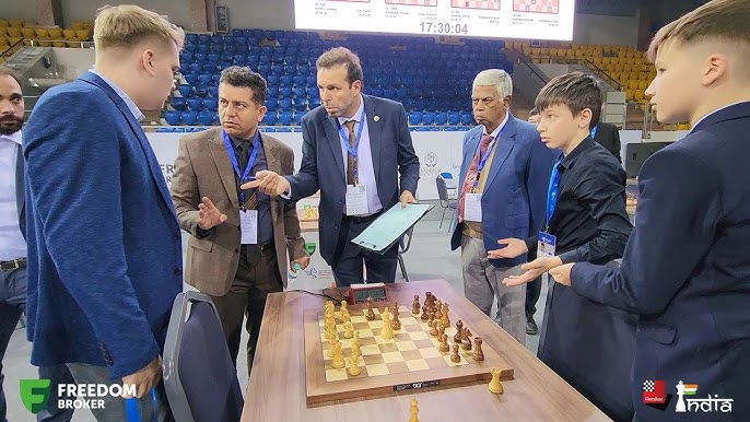 Replying to @High IQ Chess Magnus Carlsen Makes History Part 3