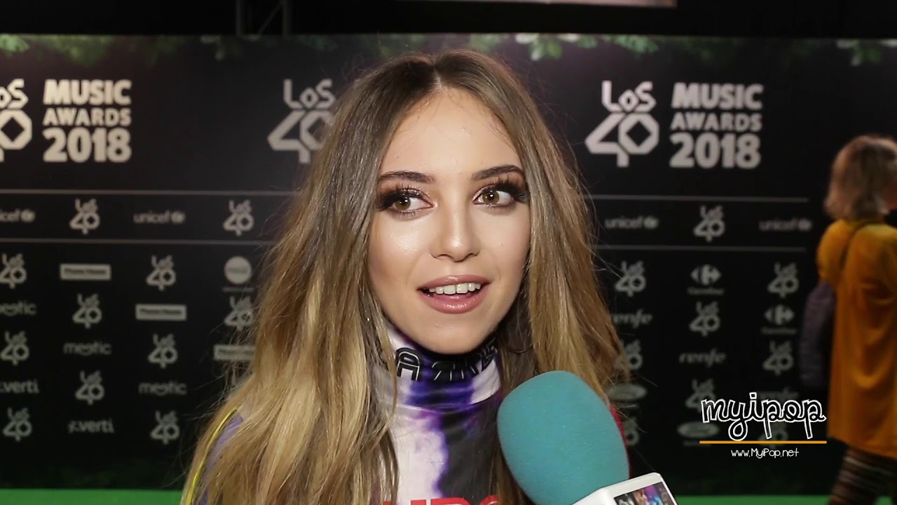 Ana Mena || Los40 Music Awards 2018 - YouTube