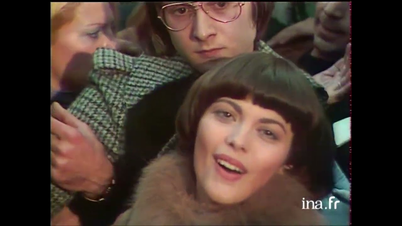 Mireille Mathieu et la foule de Marseille en 1975
