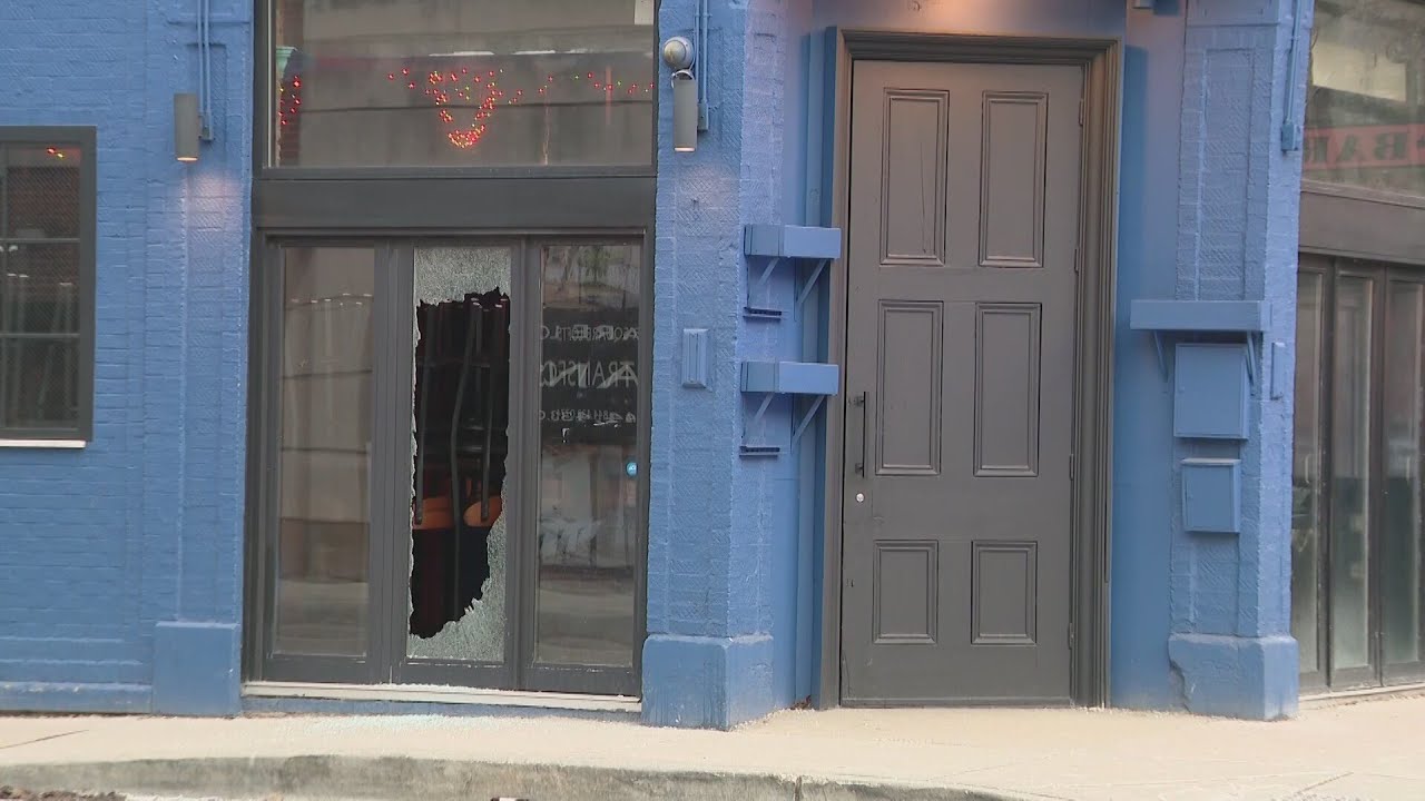 Police investigate string of smash-and-grab burglaries on North and ...