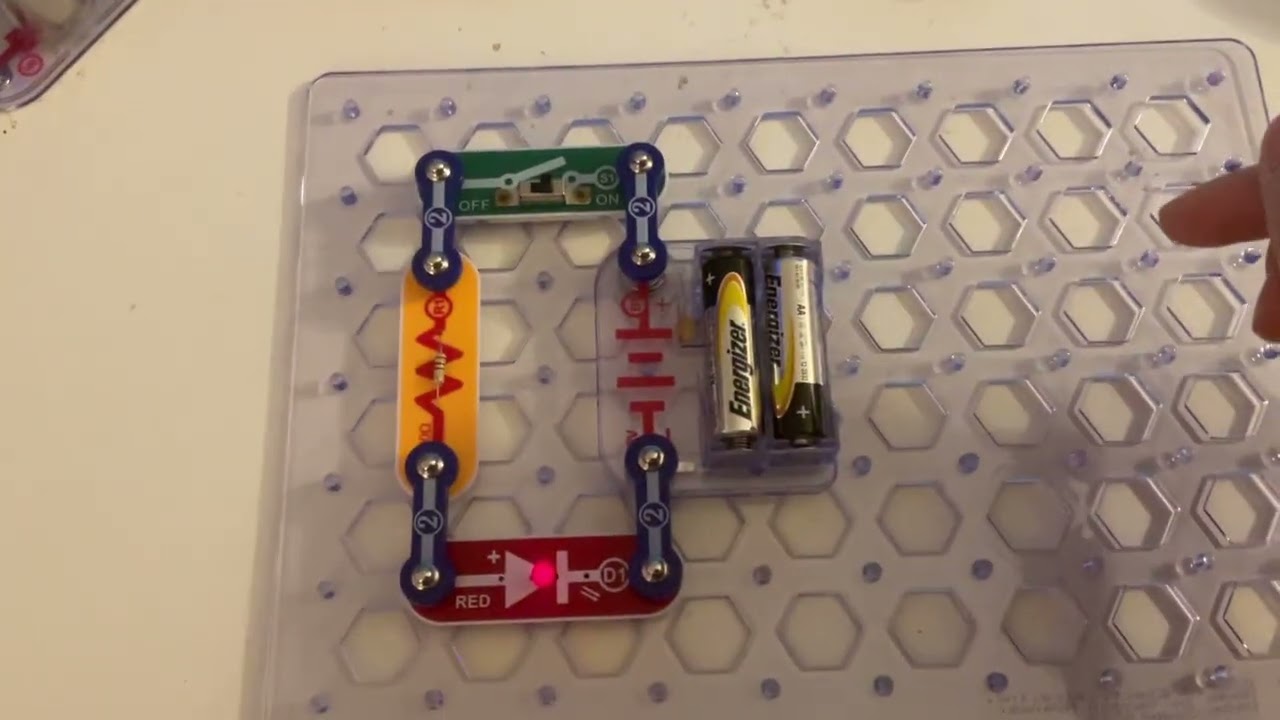 Snap Circuits Classic: Light Emitting Diode