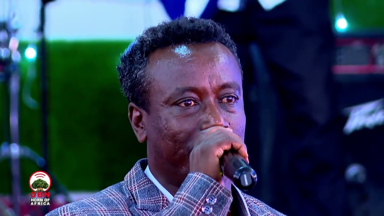 ‘Hallayyaa Calanqoo keessaa bookkisa Jaldeessii’- Artist Dajanee Jaalataa