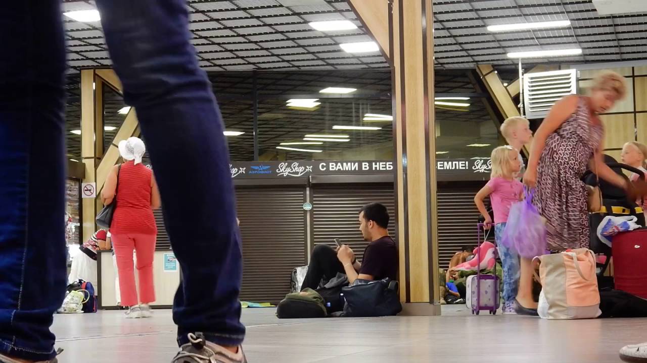 Таймлапс в аэропорту Симферополя. Nikon coolpix S9900