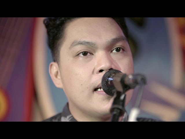 Silent Sanctuary - Malayo Na Tayo (Official Music Video) class=