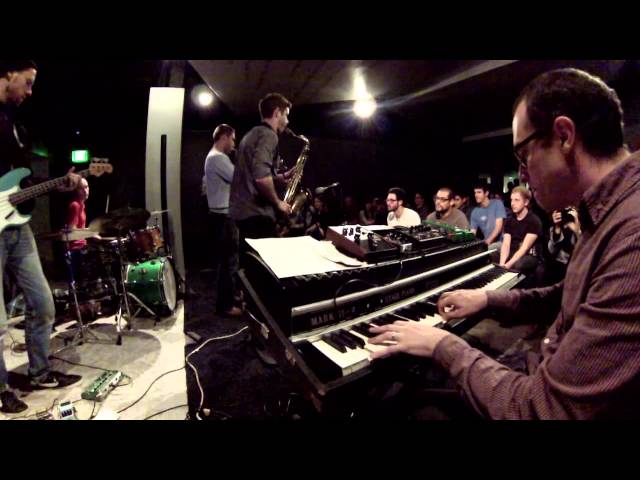 Kneebody :: Lowell LIVE at Blue Whale class=