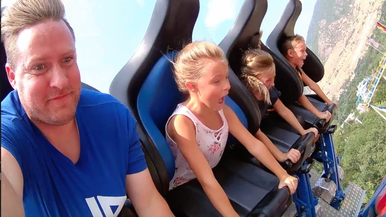 🎢HILARIOUS ROLLER COASTER REACTIONS!!!😂