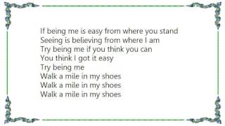 Holly Golightly - Walk a Mile Lyrics