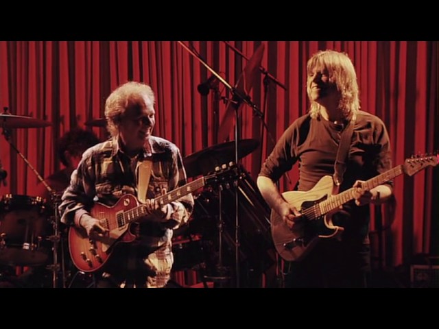 Lee Ritenour u0026 Mike Stern with The Freeway Band - Blue Note Tokyo 2011 class=