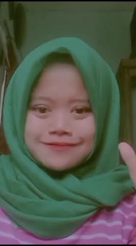 Di mau punya tante syifa baju merah muda