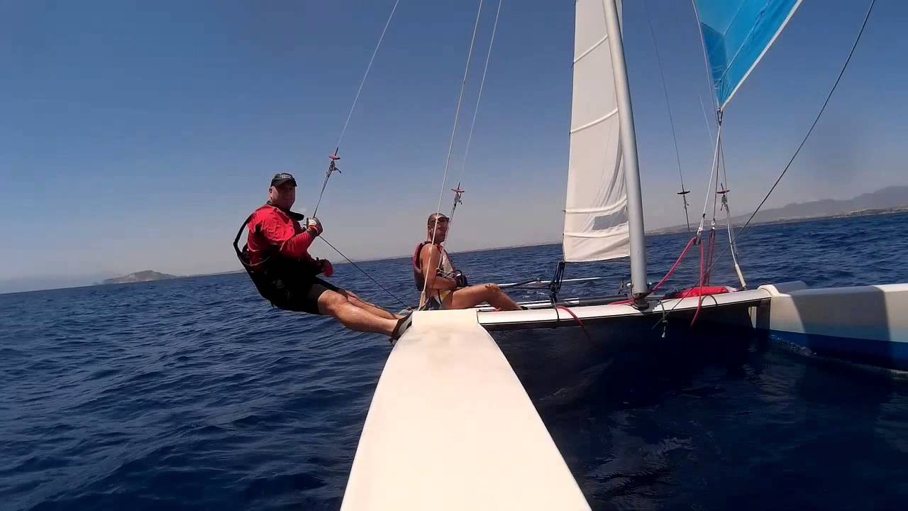 catamaran dart 20