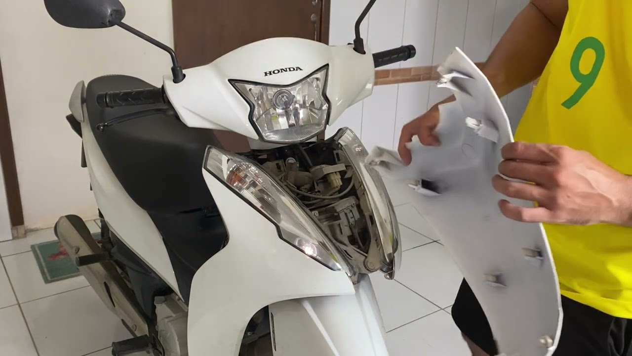 Como trocar a bateria da Honda biz 125 e biz 110i PASSO A PASSO