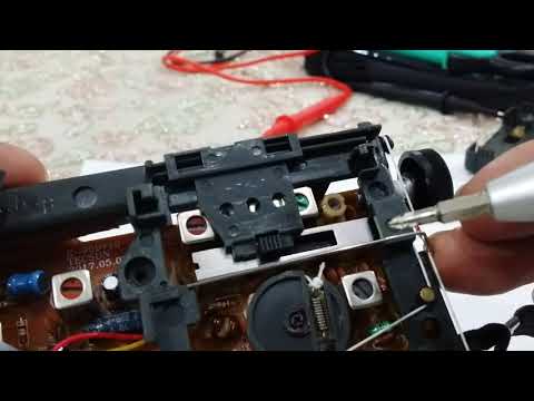Tecsun R-909 internal circuitry review