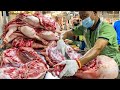 돼지 한마리 물베듯 쓱싹 해체하는 발골 시장의 지배자! 입이 떡 벌어지는 해체작업 Pork cutting skills / Thai street food