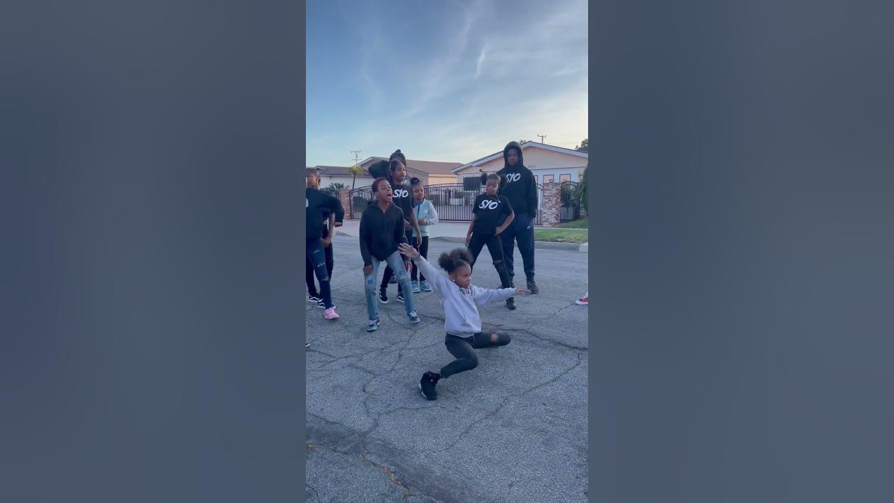🤡 clown dancing #tiktok #fypシ #shortsfeed #dance #music @Clown Dance Music @SetItOffFamily sub! 🤡 clown dancing #tiktok #fypシ #shortsfeed #dance #music @Clown Dance Music @SetItOffFamily sub!