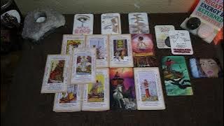 Taurus ♉ This is a warning, a Narcissist ex is determined to get back into your energy #tarot 