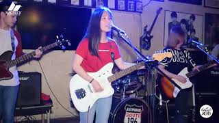Dotty's World | With A Smile [Live at Route 196]