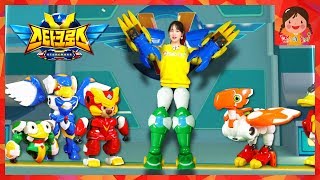 스타크로스 대원이 된 유라 크로스 합체 로봇으로 변신! 우주 여행 V5 소닉 록시 럼블 페쿠 크로우 세이디Z 장난감 합성놀이 screenshot 4