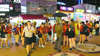 세계인이 몰려드는 홍대 휴일 저녁 산책, 춤거리, 커피 거리, 클럽거리, 서울 홍대 여행, 서울 트래블 워커.