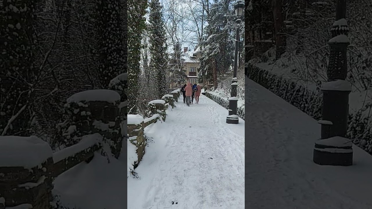 Romania 🇷🇴 Sinaia during Winter