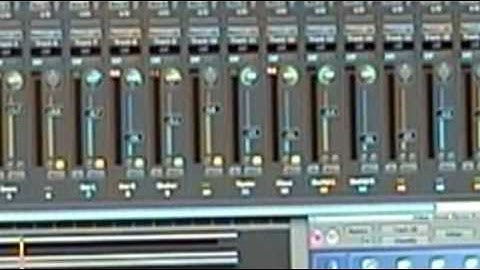 Smart Console with Logic, Mute and Solo