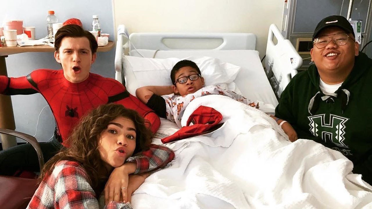 tom holland visit hospital