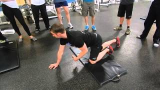 Staggered six point squat
