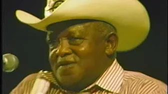 Boozoo Chavis "Johnny ma cabrille" and "Tell Me What's The Matter" (1996) Boozoo Chavis "Johnny ma cabrille" and "Tell Me What's The Matter" (1996)