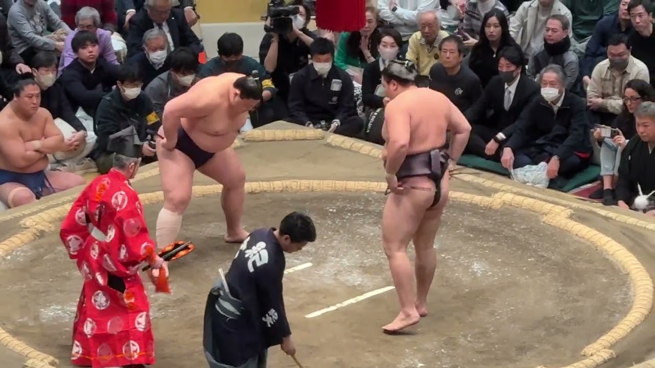 Breaking News❗️Kirishima vs Yoshinofuji [Grand Sumo Tournament