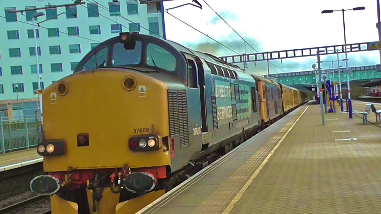 DRS 37608 + GBRf 73136 + Network Rail 73138 Passes Luton Airport ...