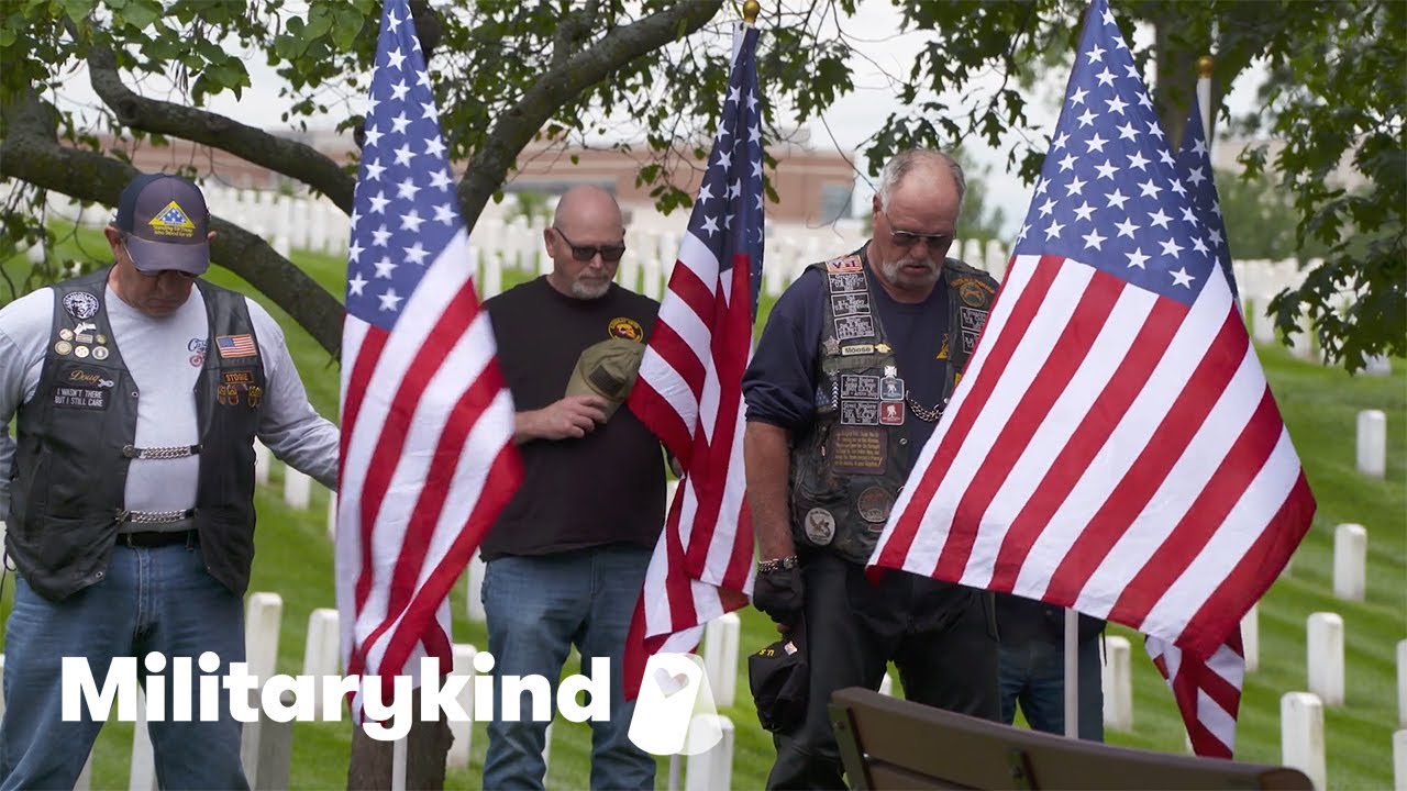 These Vets Honor The Saying No Man Left Behind Militarykind YouTube these-vets-honor-the-saying-no-man-left-behind-militarykind-youtube