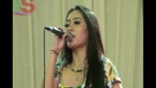 VITA ALVIA gemantunge roso artis terlaris di banyuwangi