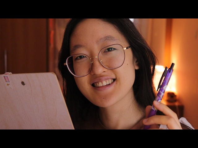 ASMR ROLEPLAY: PROFESSORA DE INGLÊS 👩‍🏫✏️ (FALA SUAVE, SEM ANÚNCIOS NO MEIO)