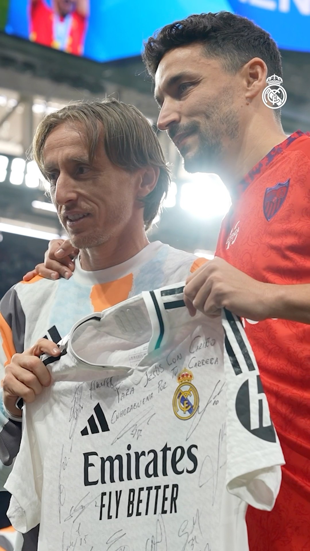 ? Behind the scenes at the Bernabéu for the last time this year! ? #RealMadrid