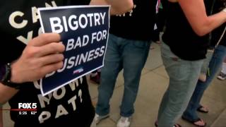 North Carolina fails to repeal 'bathroom bill'