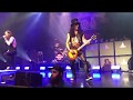 Slash ft myles kennedy  the conspirators rocket queen with solo 101118 boston