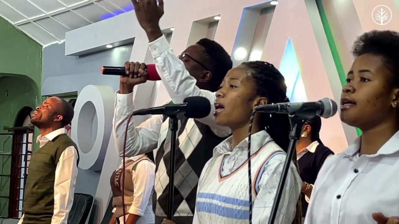 Quand l'espoir s'épuise, la lumière apparait par la foi / Rev. Safari LUKOO