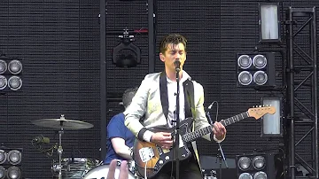 ARCTIC MONKEYS -  OLD YELLOW BRICKS -  MUSIC MIDTOWN 2013