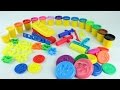 Jugando con Plastelina de colores de PlayDoh